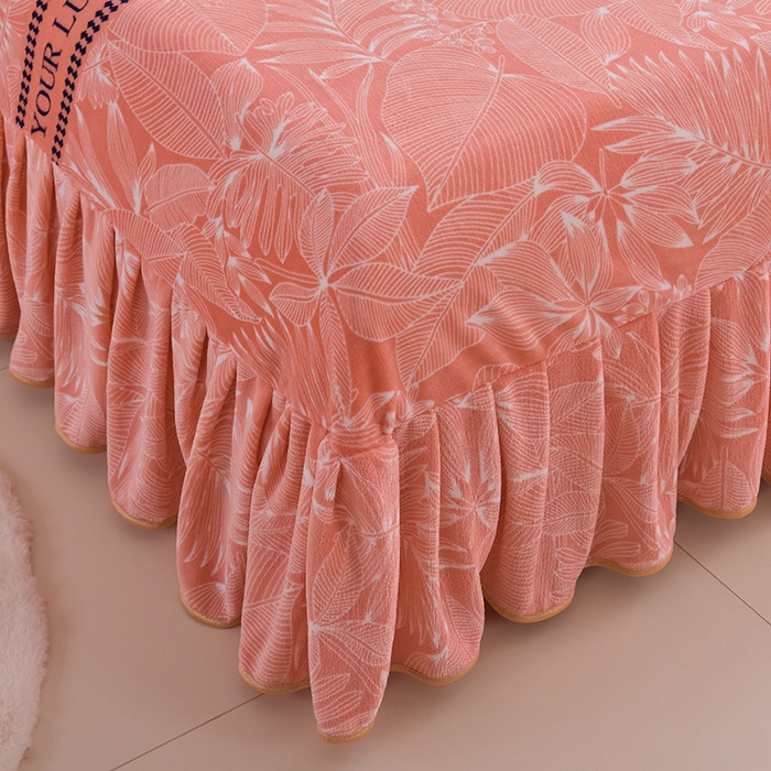 91家纺网 家纺一手货源 找家纺 曼尼家纺2025高克重直播印花床裙款法莱绒金貂珊瑚绒牛奶绒四件套 暖暖时光