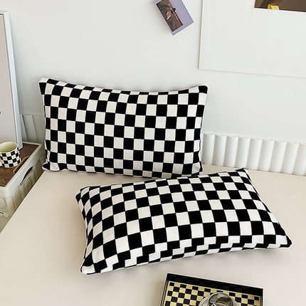 丽涵家纺 2024秋冬新品牛奶绒印花千鸟格单品枕套 棋盘格黑