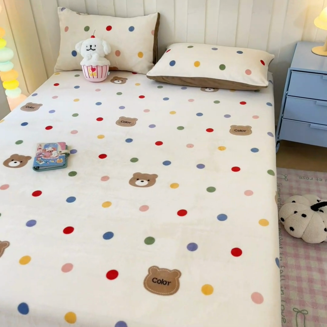 91家纺网 家纺一手货源 找家纺  星座家纺 2025新款小清新牛奶绒单床笠 波点小熊