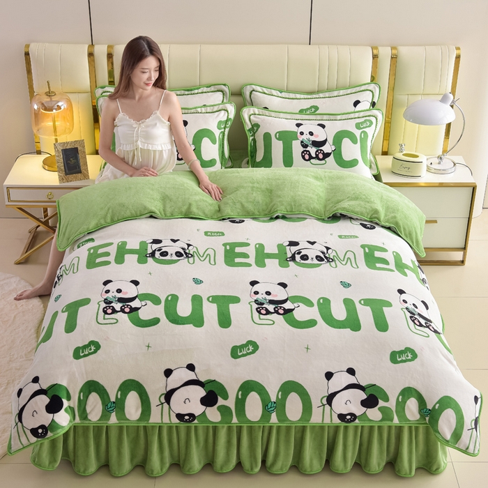 91家纺网 家纺一手货源 找家纺 曼尼家纺2025高克重直播印花床裙款法莱绒金貂珊瑚绒牛奶绒四件套 小熊丫丫