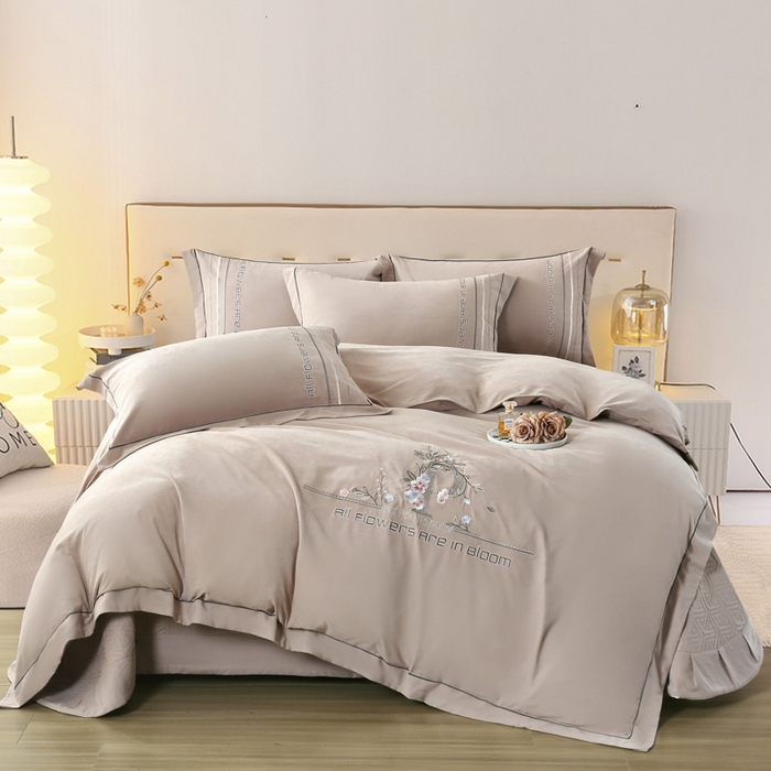 91家纺网 家纺一手货源 找家纺 OL家纺 2024新款磨毛暖绒床盖夹棉四件套刺绣轻奢风 奶咖色