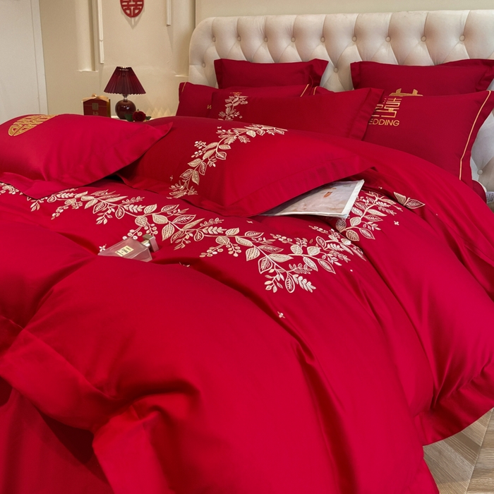 91家纺网 家纺一手货源 找家纺 欧乐蒂 2025新款亲肤棉婚庆刺绣四件套系列 秘密花园