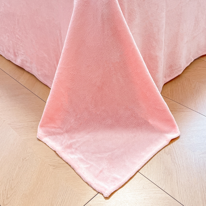 91家纺网 家纺一手货源 找家纺 桃子家居 2024新款三丽鸥卡通加厚高克重200克牛奶绒系列四件套 绒三丽鸥-点点kitty