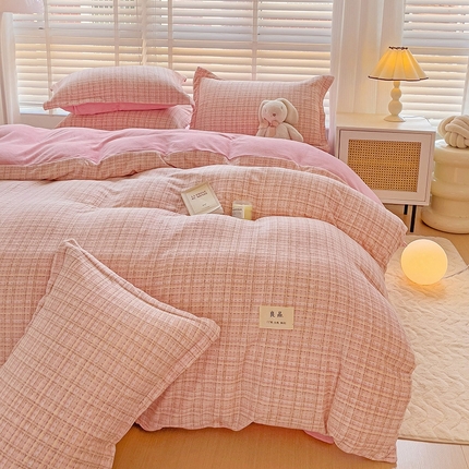 91家纺网 家纺一手货源 找家纺 （总）简一 2025新款牛奶绒无印风ins风方格系列-四件套