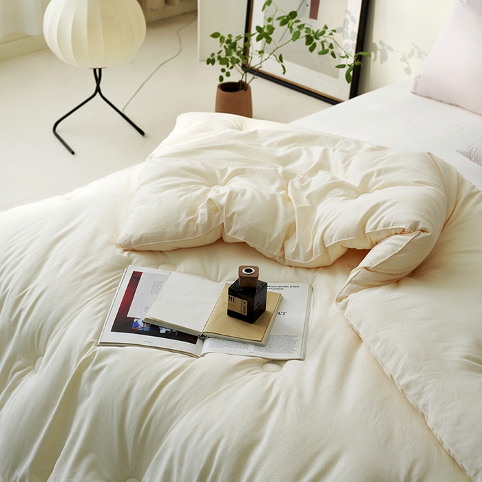 91家纺网 家纺一手货源 找家纺 欧夏家纺 2024新款日式素棉提花大豆被明太西川 米色