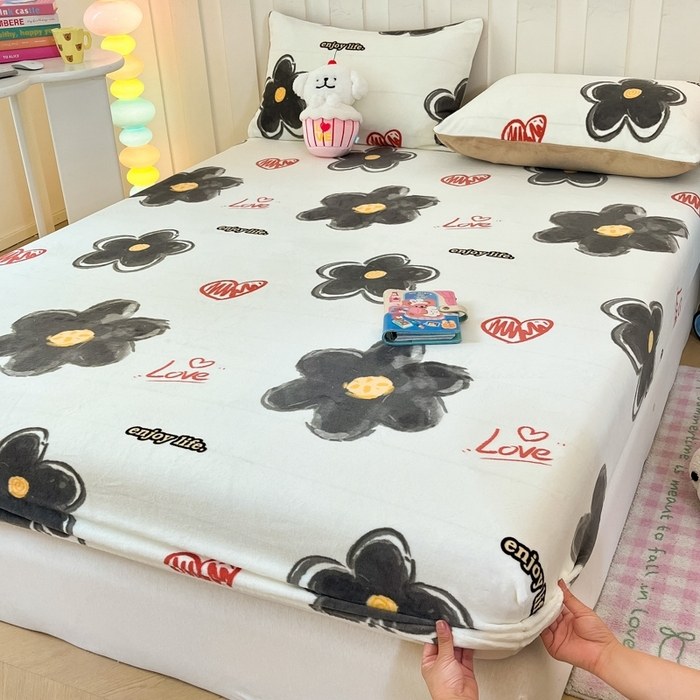 91家纺网 家纺一手货源 找家纺  星座家纺 2025新款小清新牛奶绒单床笠 爱心花朵