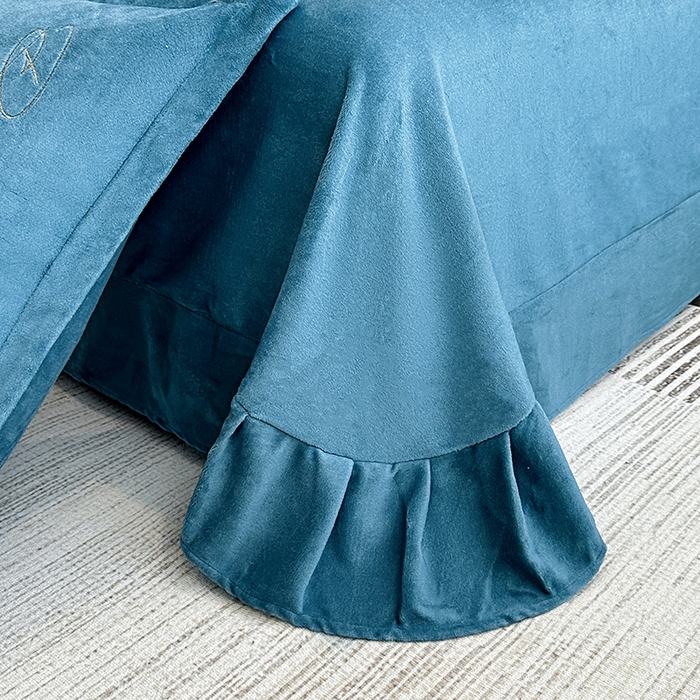 91家纺网 家纺一手货源 找家纺 陌乘坊家纺 2024新款高克重牛奶绒刺绣四件套-百合系列 百合-宾利蓝