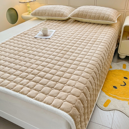 91家纺网 家纺一手货源 找家纺 （总）眠势力 2025新款牛奶绒床垫保暖床褥子夹棉加厚秋冬季印花床护垫