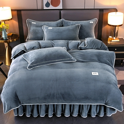 91家纺网 家纺一手货源 找家纺 （总）董成龙2025新款床裙款230克A类全消光婴儿级纯色牛奶绒四件套