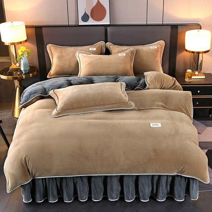 91家纺网 家纺一手货源 找家纺 （总）董成龙2025新款床裙款230克A类全消光婴儿级纯色牛奶绒四件套