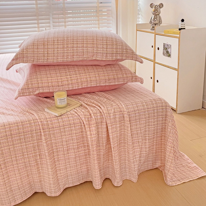 91家纺网 家纺一手货源 找家纺 简一 2024新款牛奶绒无印风ins风方格系列-单枕套 小香风荆棘-浅粉