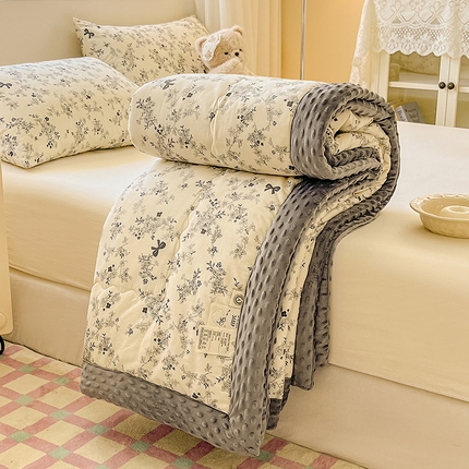 91家纺网 家纺一手货源 找家纺 梦依依 2025新款全棉豆豆绒大豆被 萱花