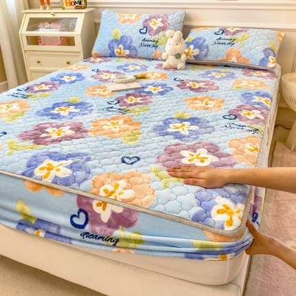 丝羽坊 2024新款A类加厚牛奶绒夹棉床笠 梦幻花朵