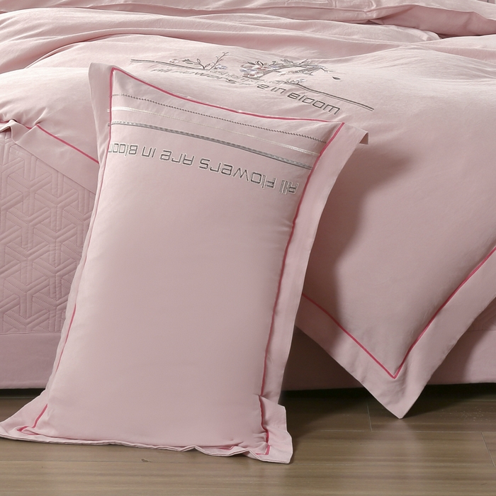 91家纺网 家纺一手货源 找家纺 OL家纺 2024新款磨毛暖绒床盖夹棉四件套刺绣轻奢风 樱花粉