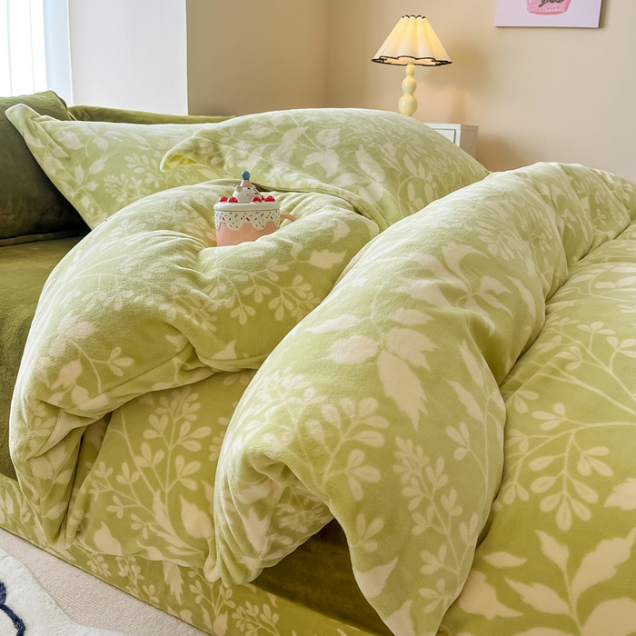 91家纺网 家纺一手货源 找家纺 呗旺鹿 2024新款高克重印花牛奶绒四件套 锦瑟