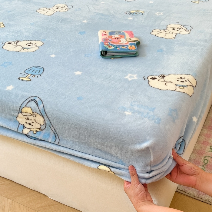 91家纺网 家纺一手货源 找家纺  星座家纺 2025新款小清新牛奶绒单床笠 早安狗