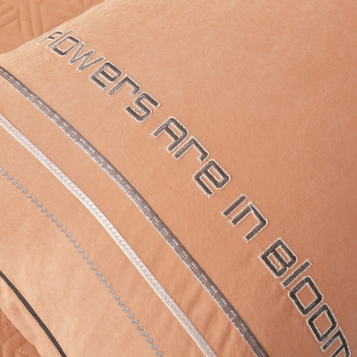 91家纺网 家纺一手货源 找家纺 OL家纺 2024新款磨毛暖绒床盖夹棉四件套刺绣轻奢风 橘黄色