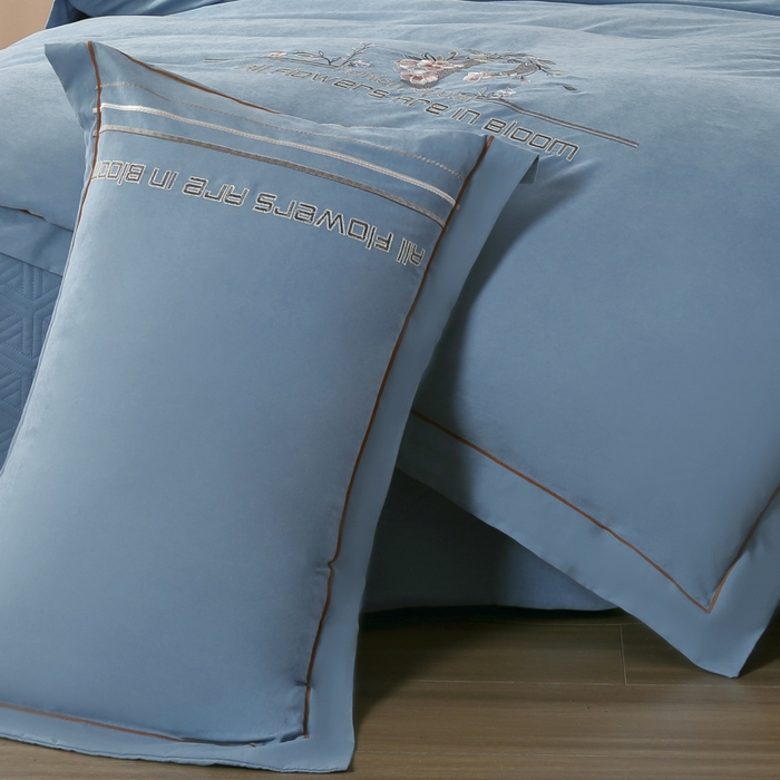 91家纺网 家纺一手货源 找家纺 OL家纺 2024新款磨毛暖绒床盖夹棉四件套刺绣轻奢风 冰蓝色