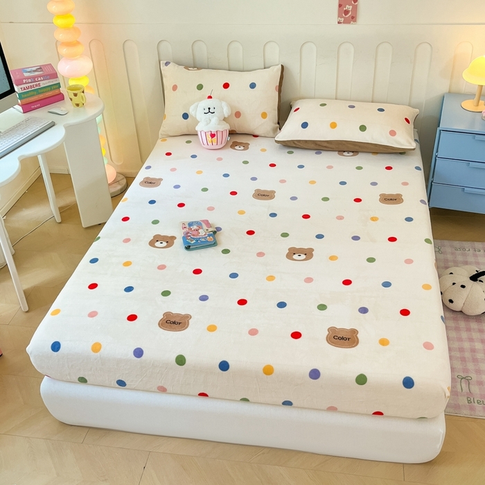 91家纺网 家纺一手货源 找家纺  星座家纺 2025新款小清新牛奶绒单床笠 波点小熊