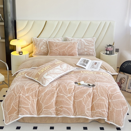 91家纺网 家纺一手货源 找家纺 （总）首选家纺 2024新款A类立体雕花绒牛奶绒婴儿绒四件套