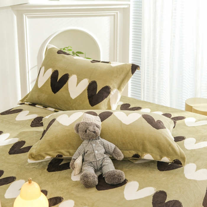 91家纺网 家纺一手货源 找家纺 2025新款200g加厚超柔牛奶绒印花保暖床笠 浪漫满屋