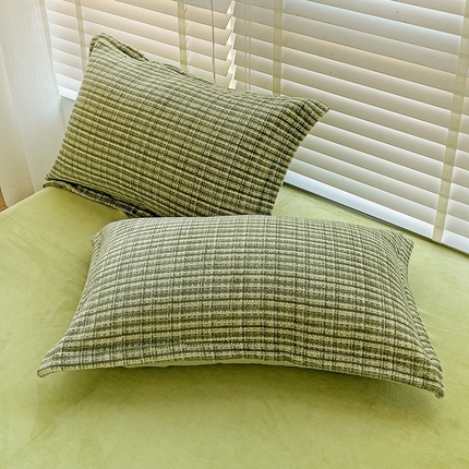 91家纺网 家纺一手货源 找家纺 （总）简一 2024新款牛奶绒无印风ins风方格系列-单枕套