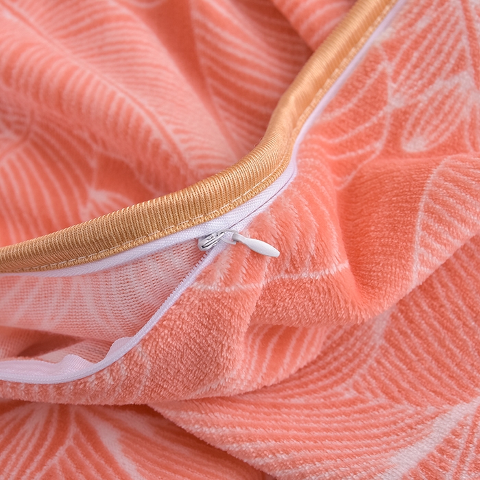 91家纺网 家纺一手货源 找家纺 曼尼家纺2025高克重直播印花床裙款法莱绒金貂珊瑚绒牛奶绒四件套 暖暖时光