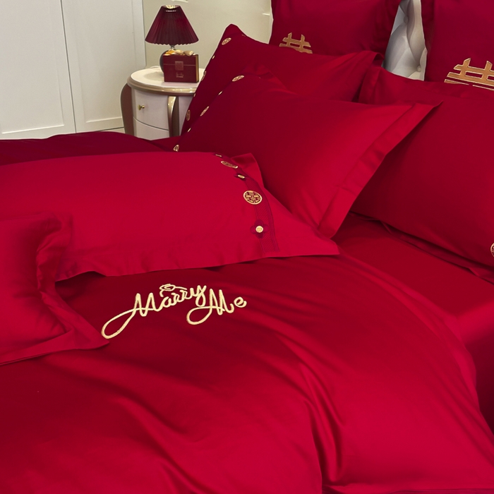 91家纺网 家纺一手货源 找家纺 欧乐蒂 2025新款亲肤棉婚庆刺绣四件套系列 爱相随