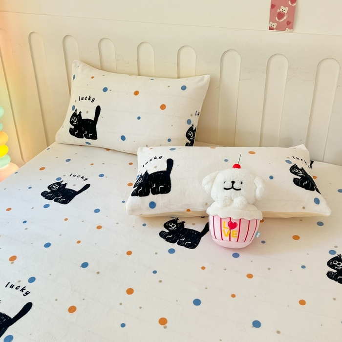 91家纺网 家纺一手货源 找家纺  星座家纺 2025新款小清新牛奶绒单床笠 炫酷小猫