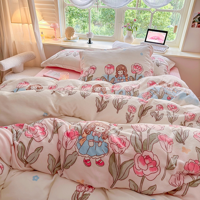 91家纺网 家纺一手货源 找家纺 呗旺鹿 2024新款高克重印花牛奶绒四件套 鲜花小镇