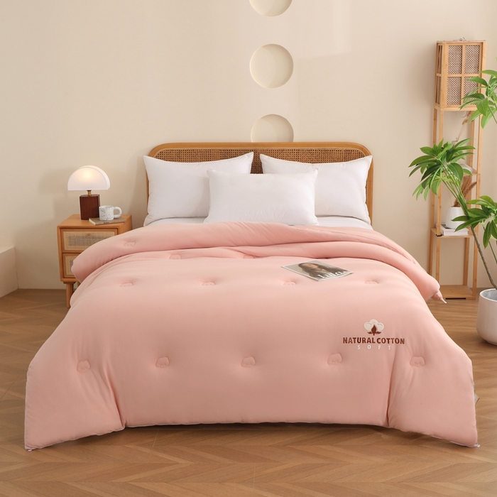 91家纺网 家纺一手货源 找家纺 棉造家居 2024新款A类全棉新疆棉花被针织棉绗缝春秋冬被子 玉色