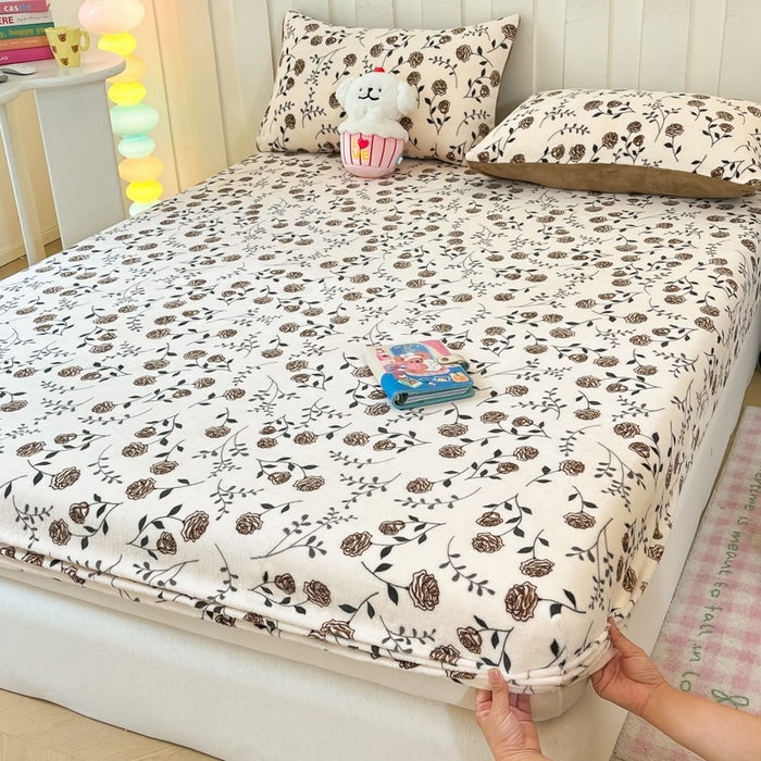 91家纺网 家纺一手货源 找家纺  星座家纺 2025新款小清新牛奶绒单床笠 玫瑰的故事