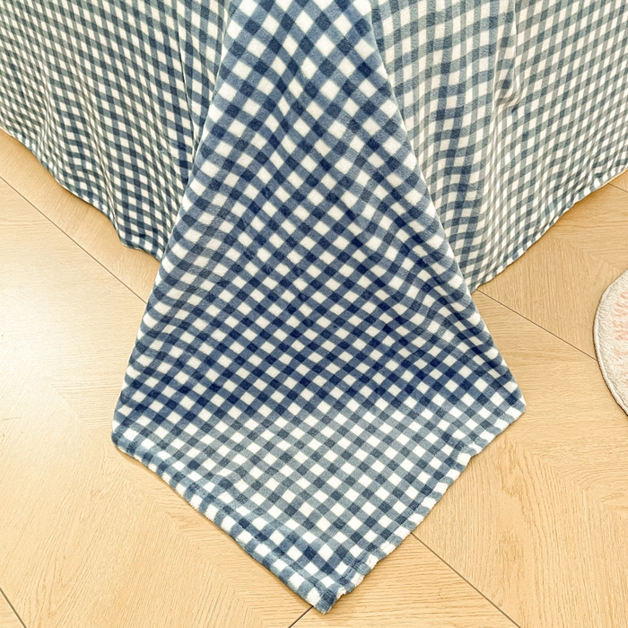 91家纺网 家纺一手货源 找家纺 桃子家居 2024新款三丽鸥卡通加厚高克重200克牛奶绒系列四件套 绒三丽鸥-冰淇淋甜点玉桂狗