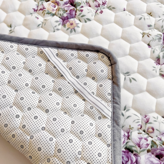 91家纺网 家纺一手货源 找家纺 情煊家纺 2024新款A类牛奶绒印花夹棉床垫 情谊绵绵