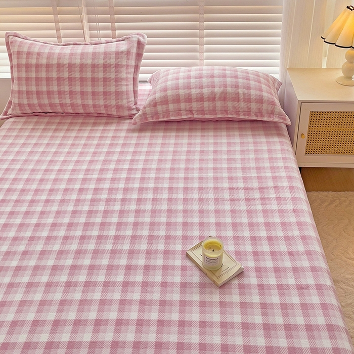 91家纺网 家纺一手货源 找家纺 （总）简一 2025新款牛奶绒无印风ins风方格系列-四件套