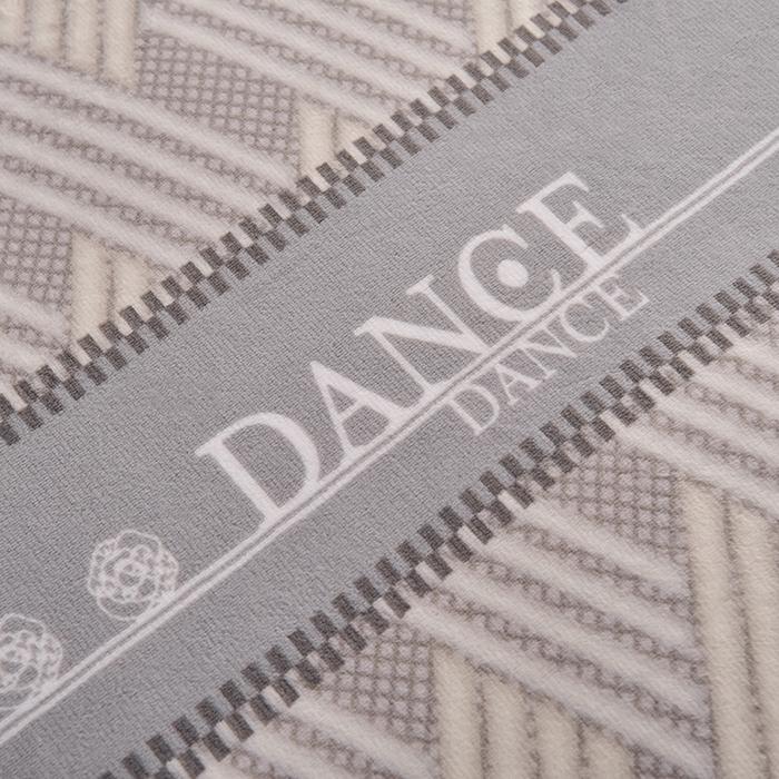 91家纺网 家纺一手货源 找家纺 曼尼家纺2025高克重直播印花床裙款法莱绒金貂珊瑚绒牛奶绒四件套 时尚格