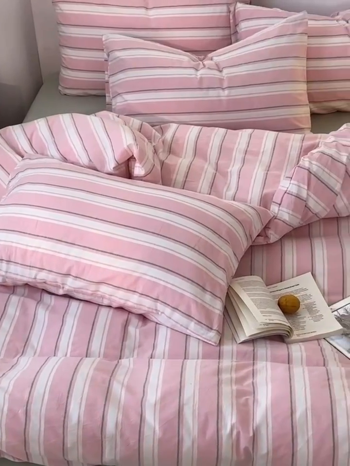 91家纺网 家纺一手货源 找家纺 久典家居 2024新款水洗棉条纹系列单被套 童话粉