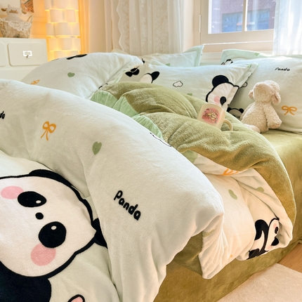 91家纺网 家纺一手货源 找家纺 （总）2024新款高克重牛奶绒四件套-自然光