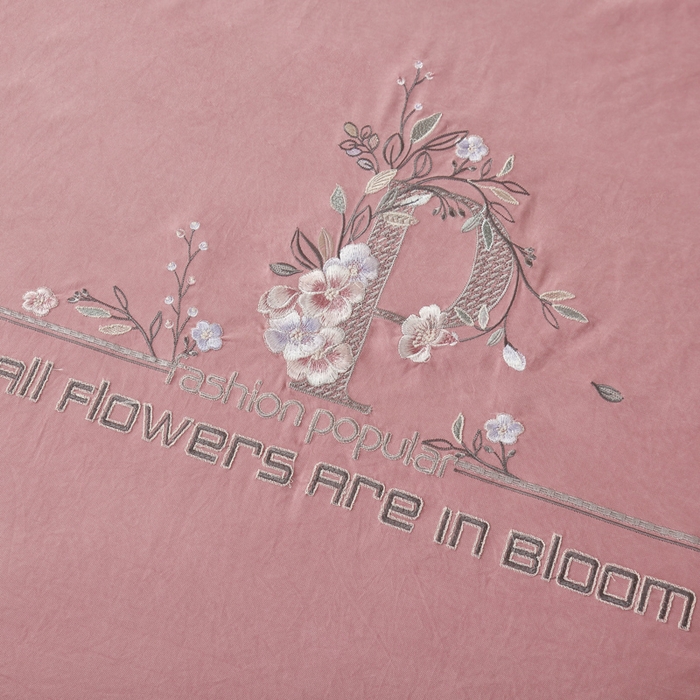 91家纺网 家纺一手货源 找家纺 OL家纺 2024新款磨毛暖绒床盖夹棉四件套刺绣轻奢风 西瓜粉