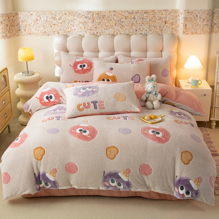 91家纺网 家纺一手货源 找家纺 慕梵家居 2024新款雪花绒卡通四件套 毛球