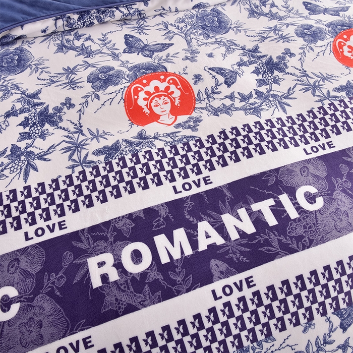 91家纺网 家纺一手货源 找家纺 曼尼家纺2025高克重直播印花床裙款法莱绒金貂珊瑚绒牛奶绒四件套 霸王茶姬