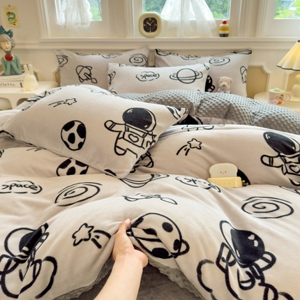 91家纺网 家纺一手货源 找家纺 （总）悦织语 2024新品加厚A面印花牛奶绒+B面豆豆牛奶绒单被套