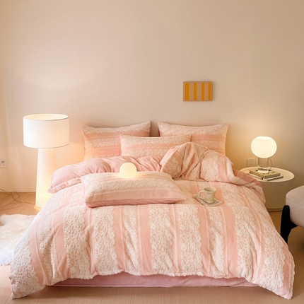 金爱家 2024新品全消光A类纯色獭兔毛绒立体牛奶绒兔毛雕花350克四件套 兔毛百合花粉色