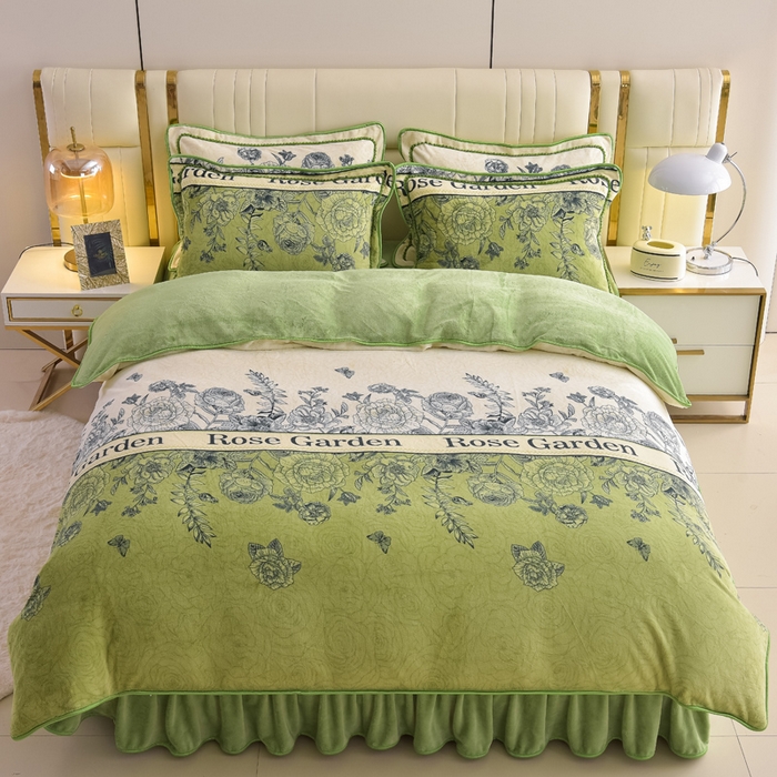 91家纺网 家纺一手货源 找家纺 曼尼家纺2025高克重直播印花床裙款法莱绒金貂珊瑚绒牛奶绒四件套 玫瑰庄园