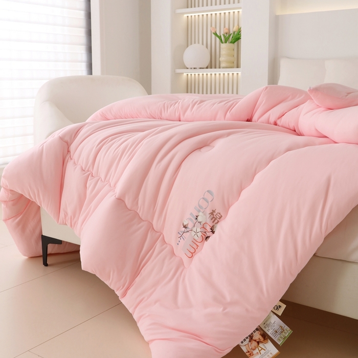 91家纺网 家纺一手货源 找家纺 棉造家居 2024新款亲肤棉花被针织棉绗缝春秋冬被芯 粉玉