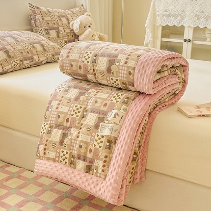 91家纺网 家纺一手货源 找家纺 梦依依 2025新款全棉豆豆绒大豆被 乐园