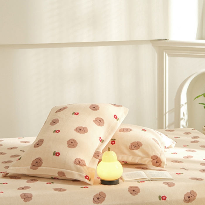 91家纺网 家纺一手货源 找家纺 2025新款200g加厚超柔牛奶绒印花保暖床笠 小泰迪