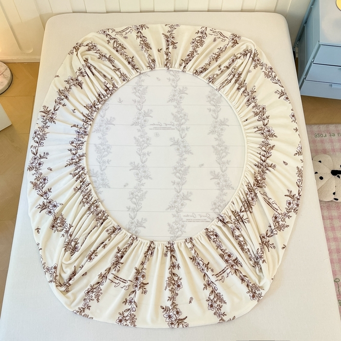 91家纺网 家纺一手货源 找家纺  星座家纺 2025新款小清新牛奶绒单床笠 紫色小花