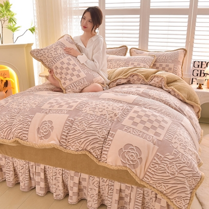 91家纺网 家纺一手货源 找家纺 （总）董成龙家纺 2025新款220克印花牛奶绒四件套A类全消光婴儿级加厚立体四件套