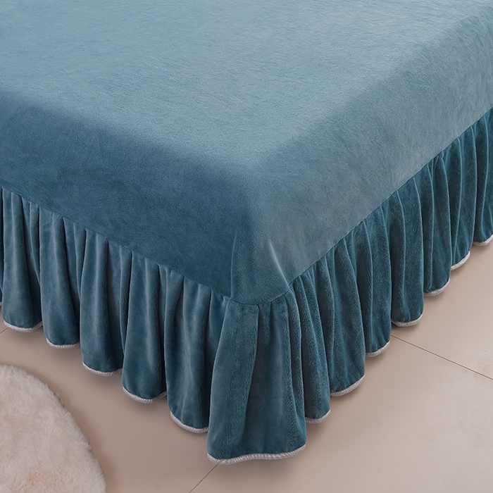 91家纺网 家纺一手货源 找家纺 曼尼家纺2025高克重直播印花床裙款法莱绒金貂珊瑚绒牛奶绒四件套 巴黎之约